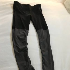 Alo Yoga leggings